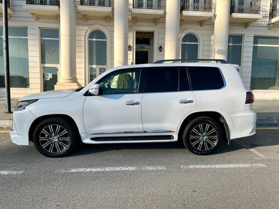Lexus LX570